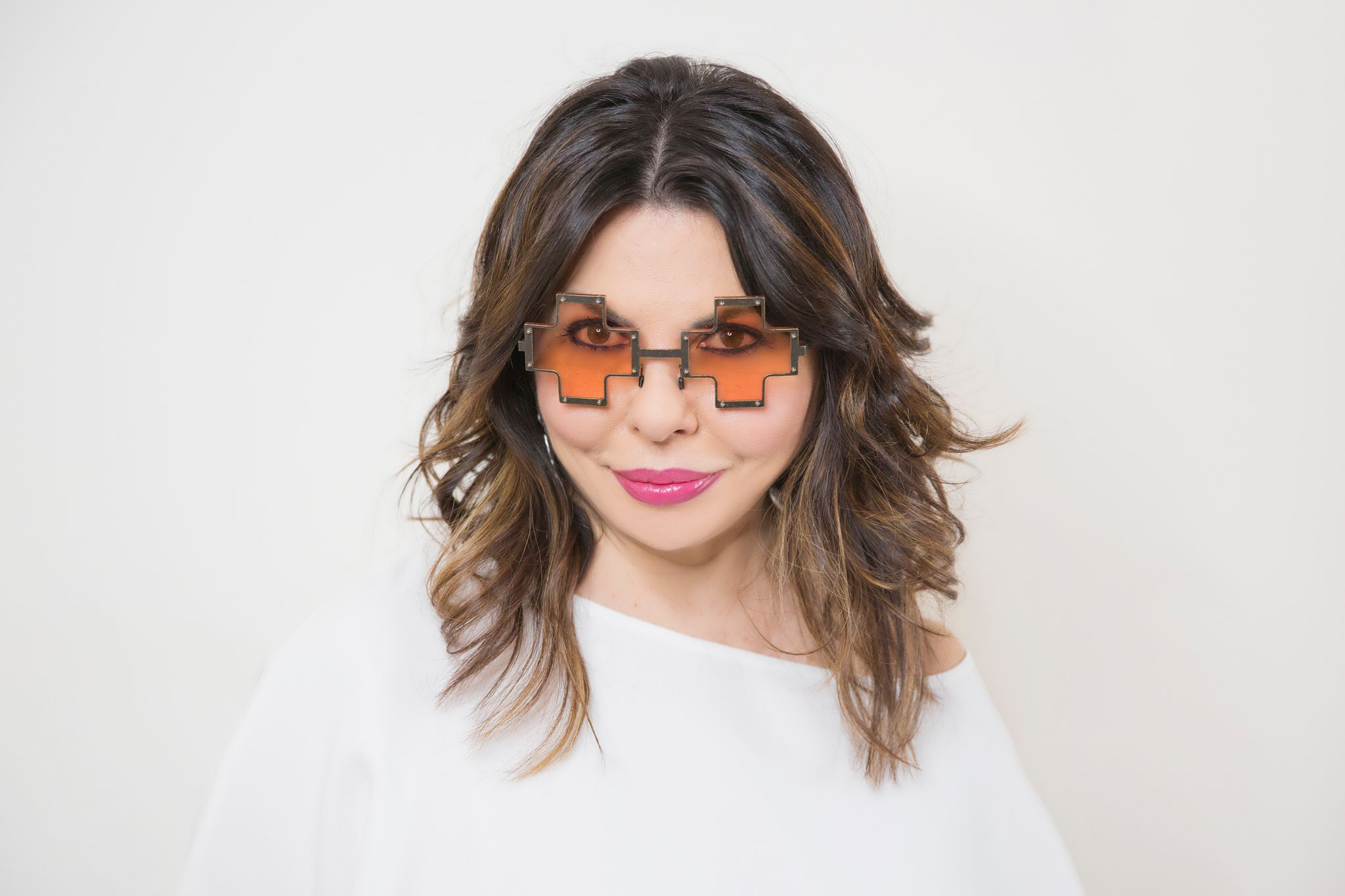 Angelica Pagnelli ti consiglia come abbinare le forme di occhiali a forma del viso e stile personale